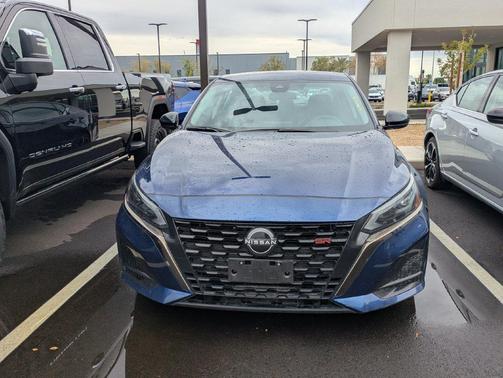 Deep Blue Pearl 2024 Nissan Altima SR FWD