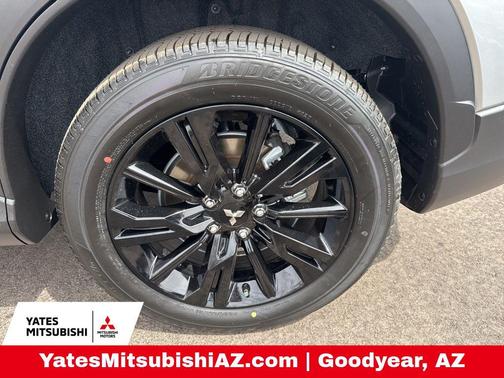 Silver Alloy 2026 Mitsubishi Eclipse Cross LE