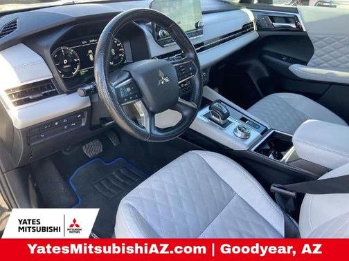 2024 Mitsubishi Outlander PHEV SEL