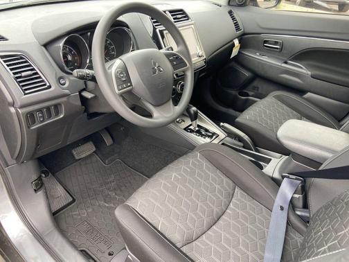 Gray Metallic 2026 Mitsubishi Outlander Sport 2.0 ES