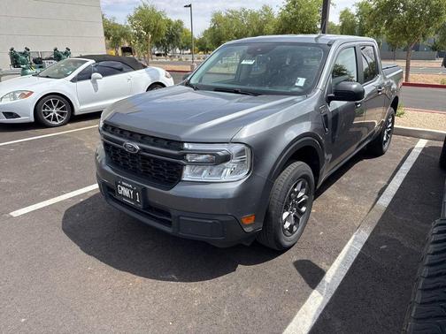 CARBONIZED GRAY METALLIC 2024 Ford Maverick XLT