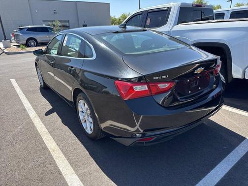 Mosaic Black Metallic 2023 Chevrolet Malibu FWD 1LT