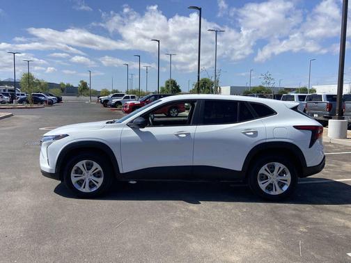 Summit White 2024 Chevrolet Trax LS