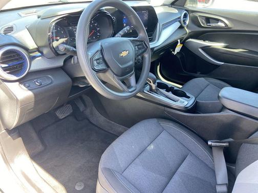 Summit White 2024 Chevrolet Trax LS