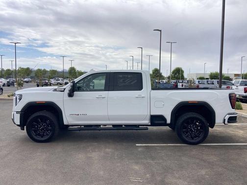 Summit White 2025 GMC Sierra 2500 AT4