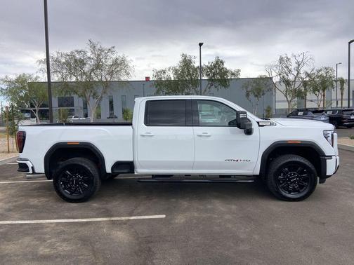Summit White 2025 GMC Sierra 2500 AT4