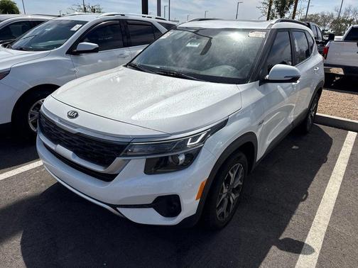 Snow White Pearl 2021 Kia Seltos EX