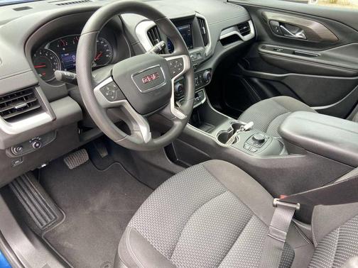 Marine Metallic 2023 GMC Terrain FWD SLE