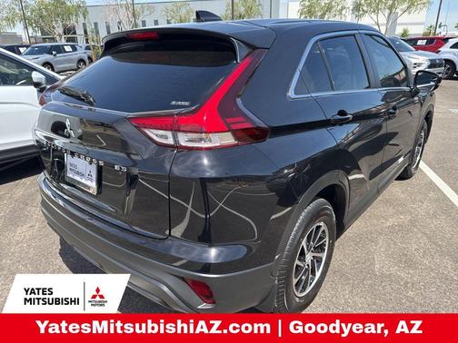 Labrador Black Pearl 2026 Mitsubishi Eclipse Cross ES