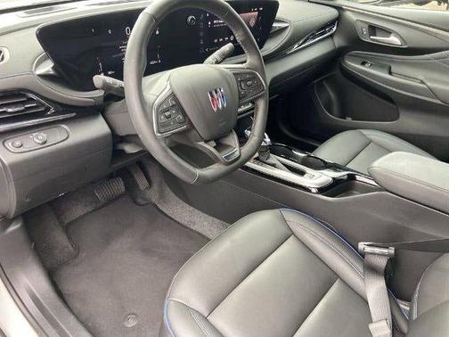 Summit White 2025 Buick Envista Sport Touring FWD