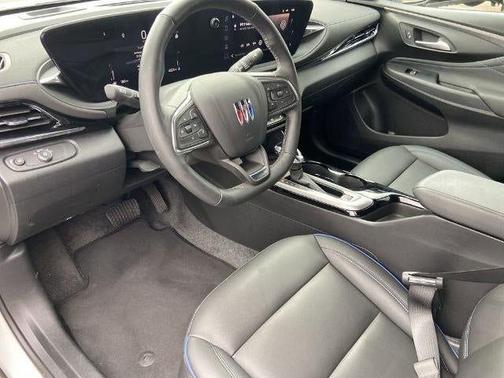 Summit White 2025 Buick Envista Sport Touring FWD