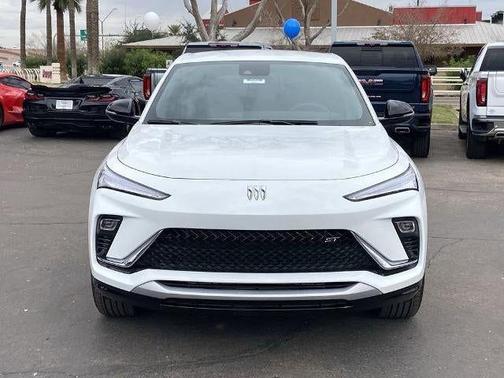 Summit White 2025 Buick Envista Sport Touring FWD