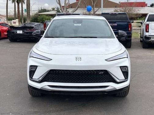 Summit White 2025 Buick Envista Sport Touring FWD