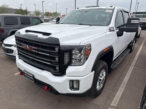 Summit White 2021 GMC Sierra 2500 AT4