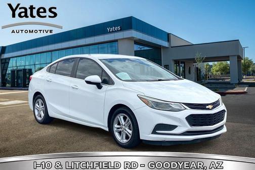 Summit White 2017 Chevrolet Cruze LT