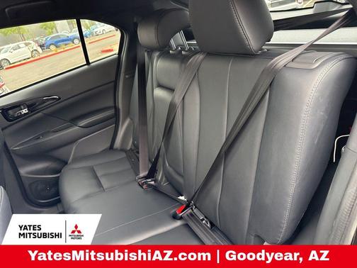 Labrador Black Pearl 2026 Mitsubishi Eclipse Cross SEL