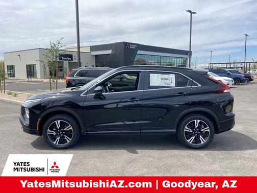 Labrador Black Pearl 2026 Mitsubishi Eclipse Cross SEL