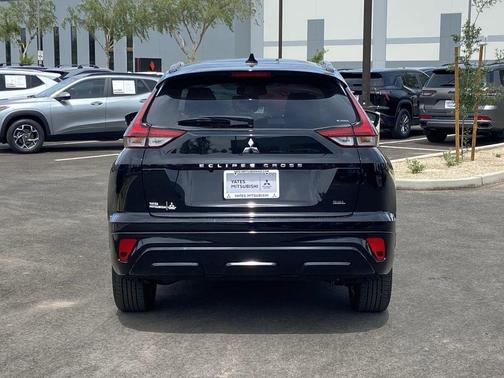 Labrador Black Pearl 2026 Mitsubishi Eclipse Cross SEL