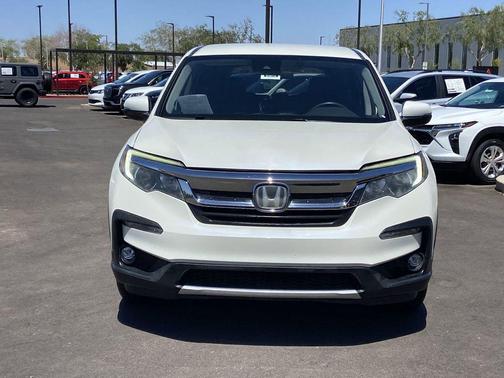 White Diamond Pearl 2019 Honda Pilot EX