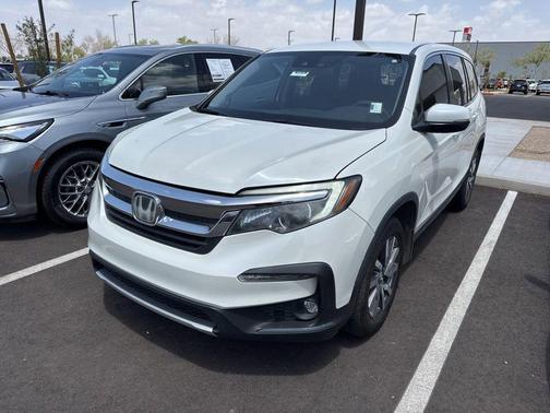 White Diamond Pearl 2019 Honda Pilot EX
