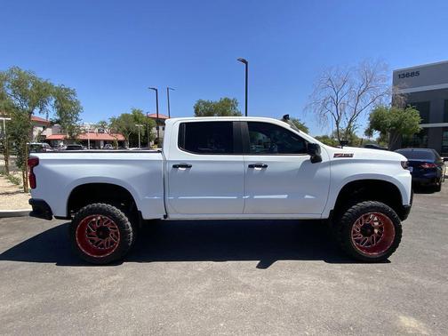 Summit White 2019 Chevrolet Silverado 1500 LT Trail Boss