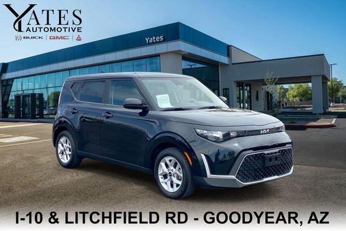 Fusion Black 2023 Kia Soul LX