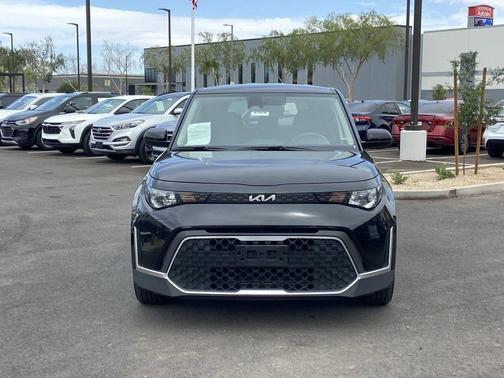 Fusion Black 2023 Kia Soul LX