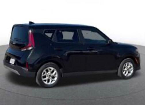 Fusion Black 2023 Kia Soul LX