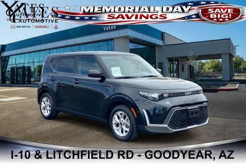 Fusion Black 2023 Kia Soul LX