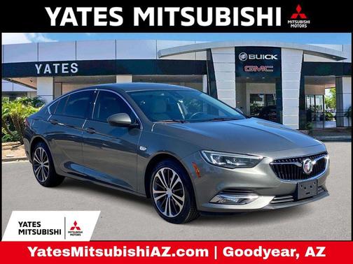 Smoked Pearl Metallic 2018 Buick Regal Sportback Essence