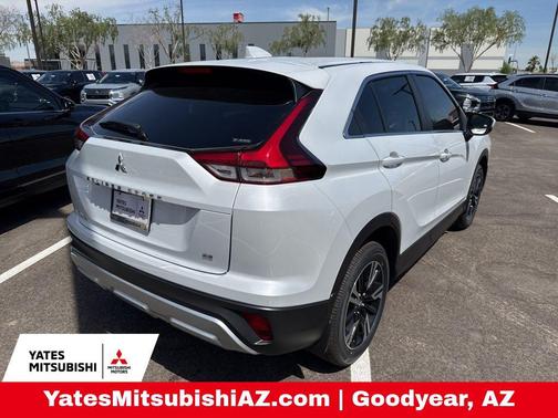 Diamond White 2026 Mitsubishi Eclipse Cross SE