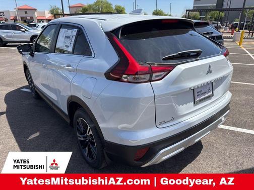 Diamond White 2026 Mitsubishi Eclipse Cross SE