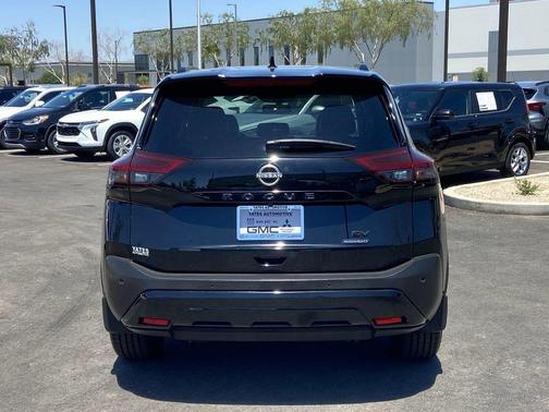 Super Black 2023 Nissan Rogue SV