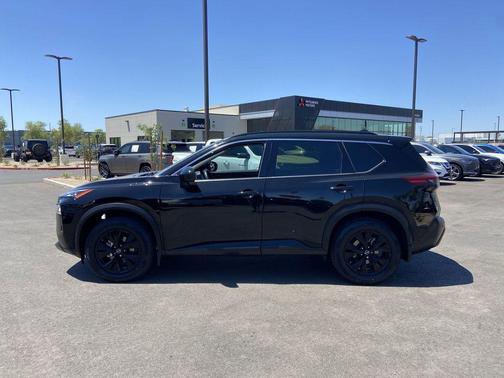 Super Black 2023 Nissan Rogue SV