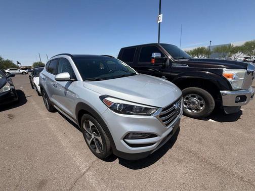 Molten Silver 2018 Hyundai TUCSON Limited