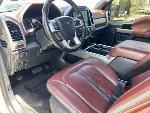 STAR WHITE 2022 Ford F-250 Platinum