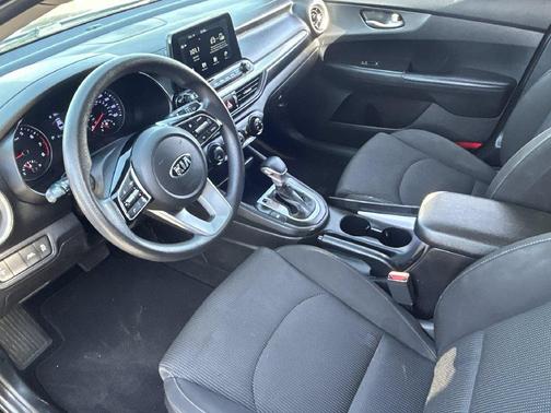 Aurora Black 2020 Kia Forte LXS