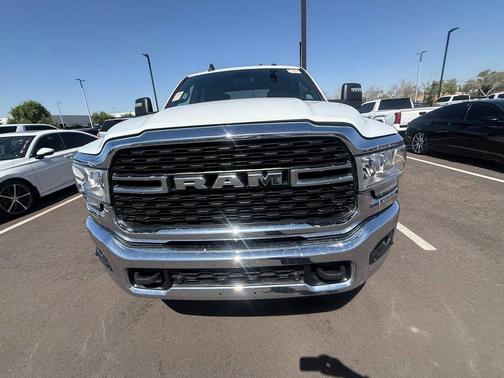 Bright White Clearcoat 2024 RAM 2500 Big Horn Crew Cab 4x4 6'4' Box
