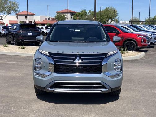 Gray Metallic 2026 Mitsubishi Outlander SE S-AWC