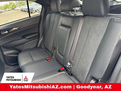 Diamond White 2026 Mitsubishi Eclipse Cross SE