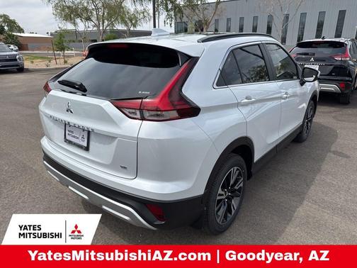 Diamond White 2026 Mitsubishi Eclipse Cross SE