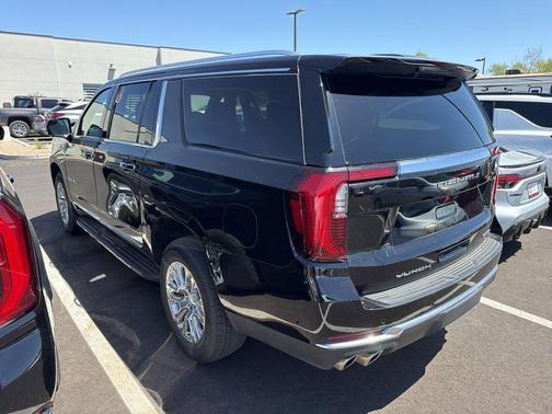 Onyx Black 2025 GMC Yukon XL Denali