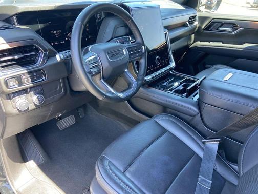 Onyx Black 2025 GMC Yukon XL Denali