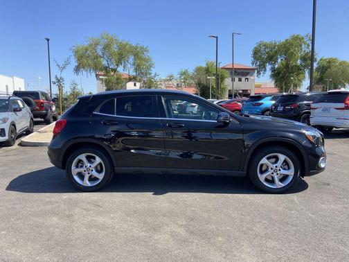 Night Black 2018 Mercedes-Benz GLA 250 4MATIC