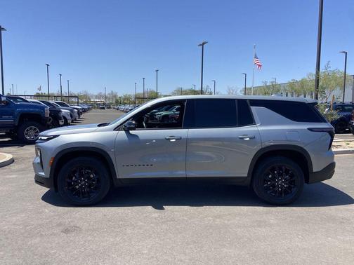 Sterling Gray Metallic 2024 Chevrolet Traverse LS