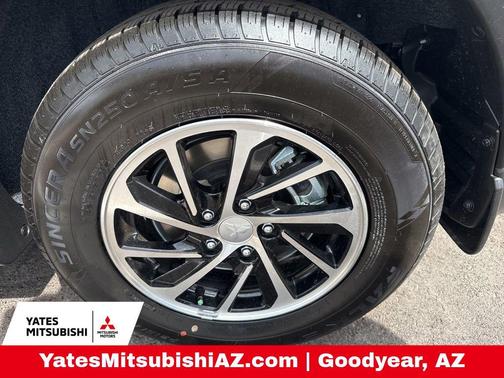 Diamond White 2026 Mitsubishi Eclipse Cross ES