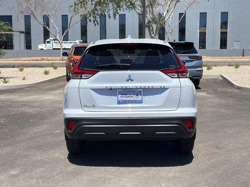 Diamond White 2026 Mitsubishi Eclipse Cross ES