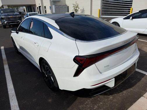 Snow White Pearl 2025 Kia K5 GT-Line