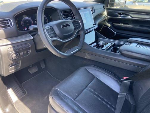 Bright White Clearcoat 2024 Jeep Wagoneer Series II 4x2