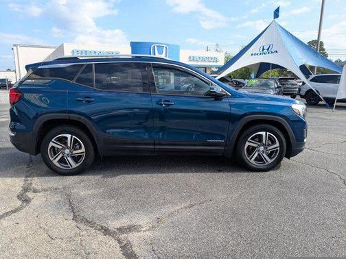 Blue Emerald Metallic 2020 GMC Terrain SLT